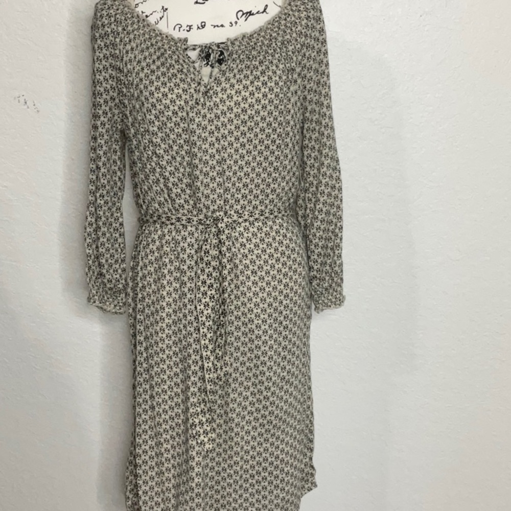 472- Caslon from Nordstrom NWT Cream & Black 3/4 Sleeve Belted Dress. Size Small